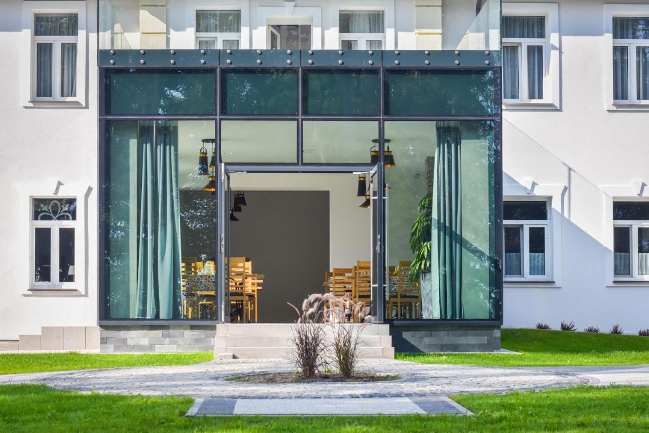 Osrodek Turystyczny Warzenko Hotel Exterior foto